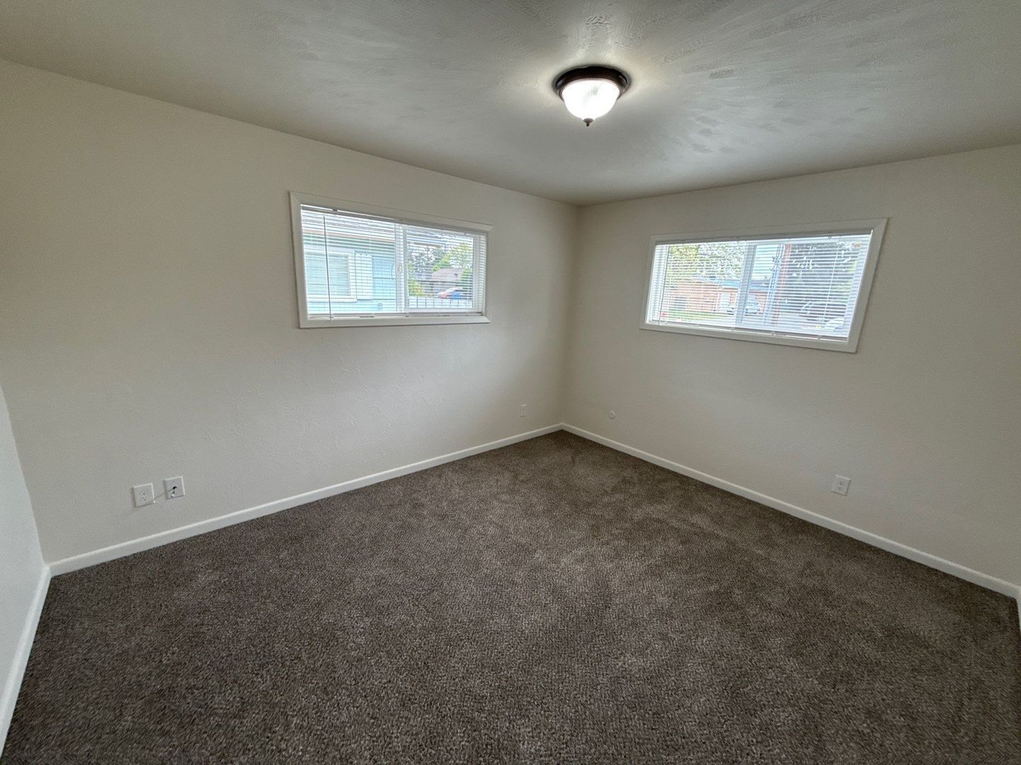 SPACIOUS SE. Salem 2 Bed, 1 Bath, Apartment | AVAILABLE NOW! property image