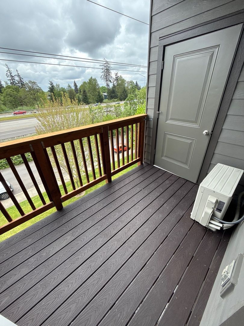 $99 Move-In & $1,400 Special | 3rd Floor 2BR/2BA NE Salem | AC | AVAILABLE NOW! property image