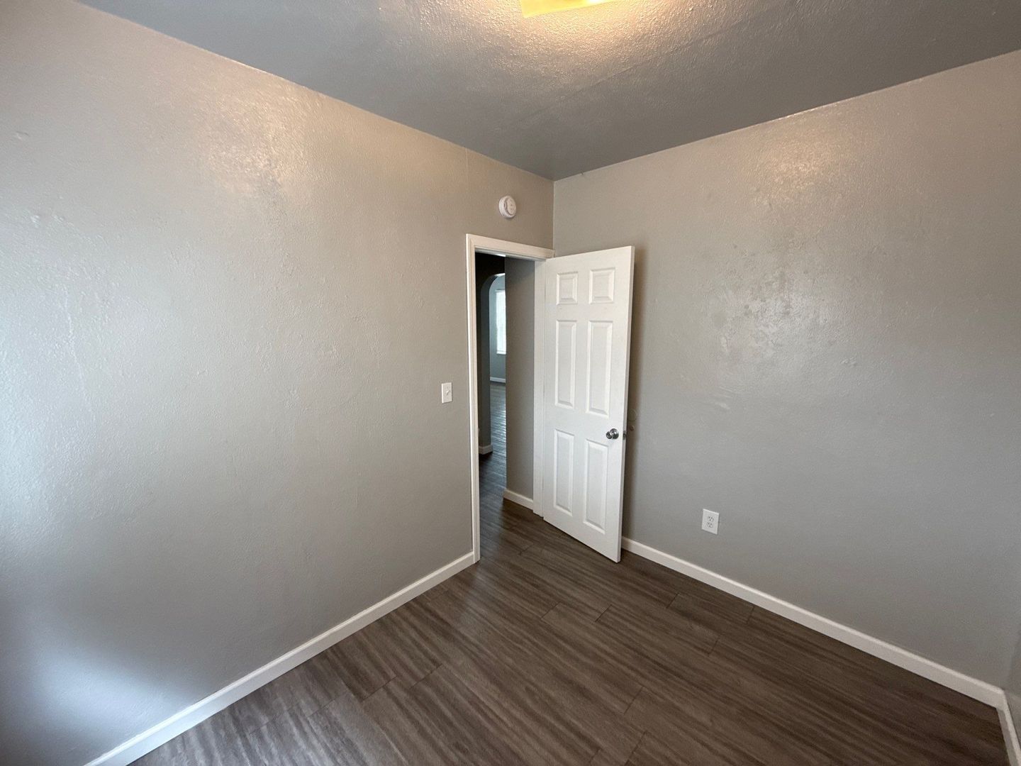 Sweet Home 2 Bed 1 Bath Apartment, Pet Friendly, AVAILABLE NOW! property image