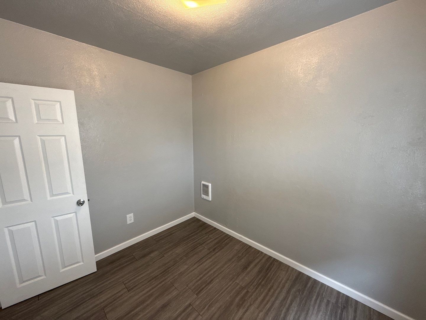 Sweet Home 2 Bed 1 Bath Apartment, Pet Friendly, AVAILABLE NOW! property image