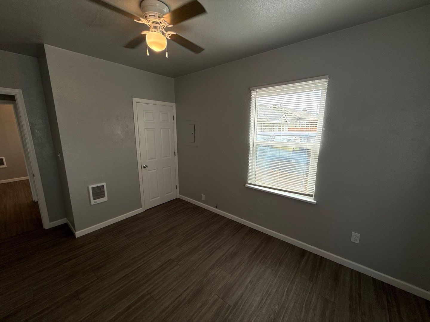 Sweet Home 2 Bed 1 Bath Apartment, Pet Friendly, AVAILABLE NOW! property image