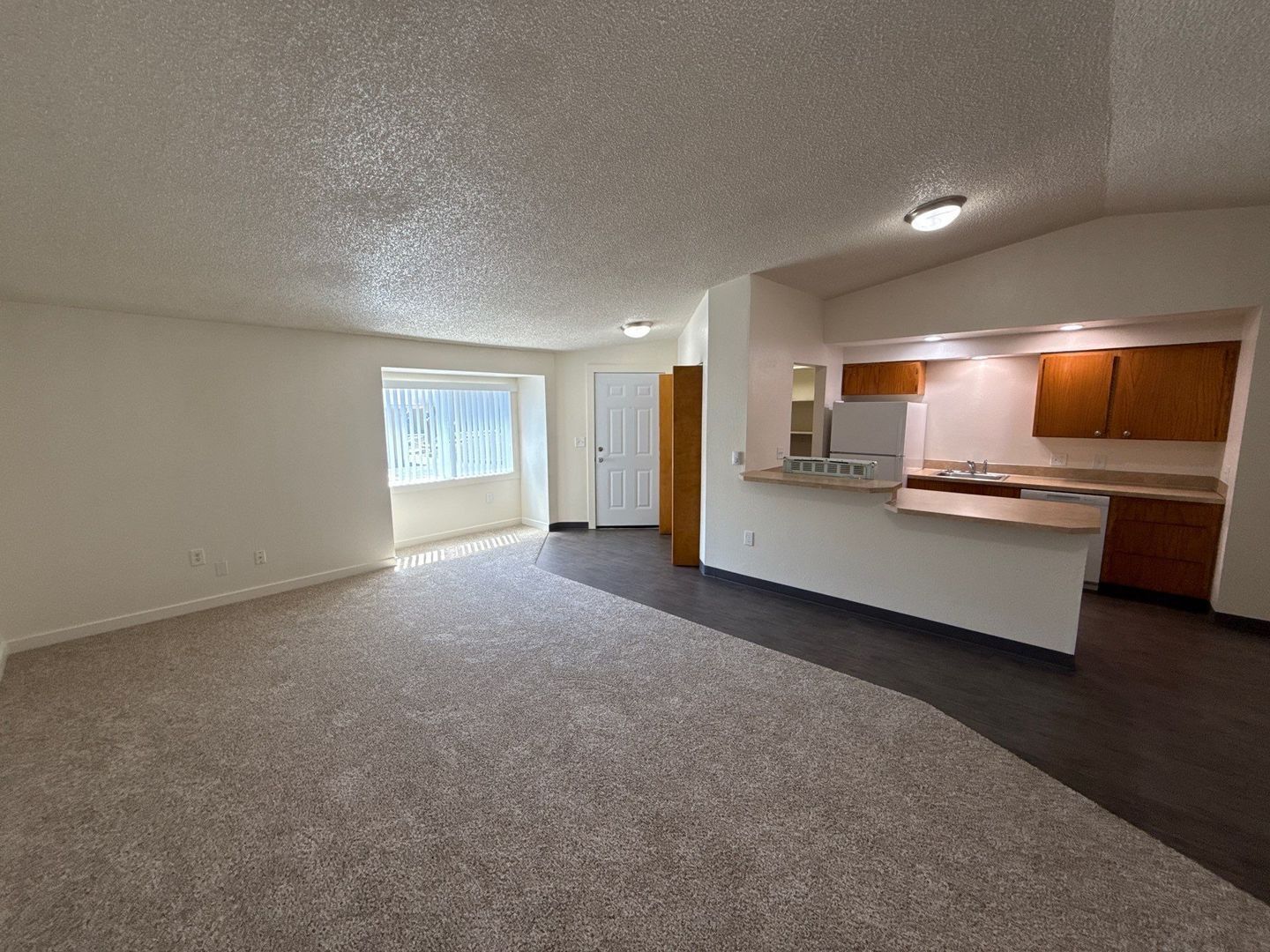 $1,595 First 3 Months, NW Salem 3 Beds, 2 Bath, 1st Floor Apartment, W/S/G Paid, AVAILABLE NOW! property image