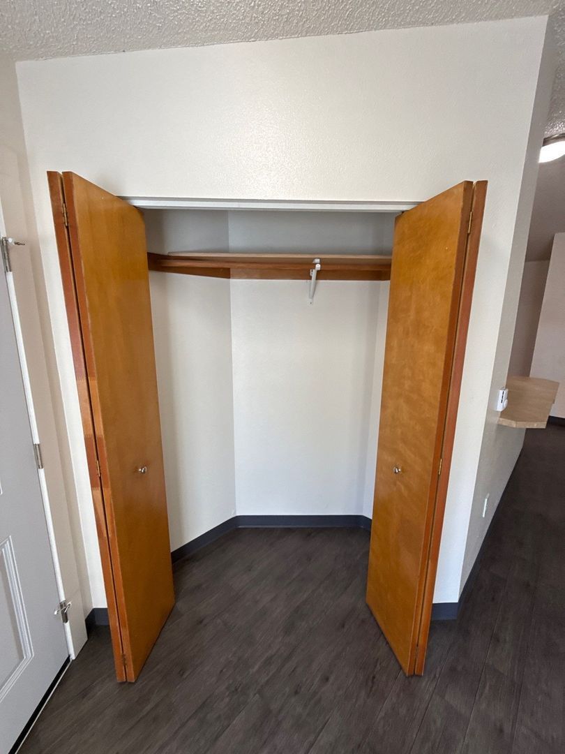 $1,595 First 3 Months, NW Salem 3 Beds, 2 Bath, 1st Floor Apartment, W/S/G Paid, AVAILABLE NOW! property image