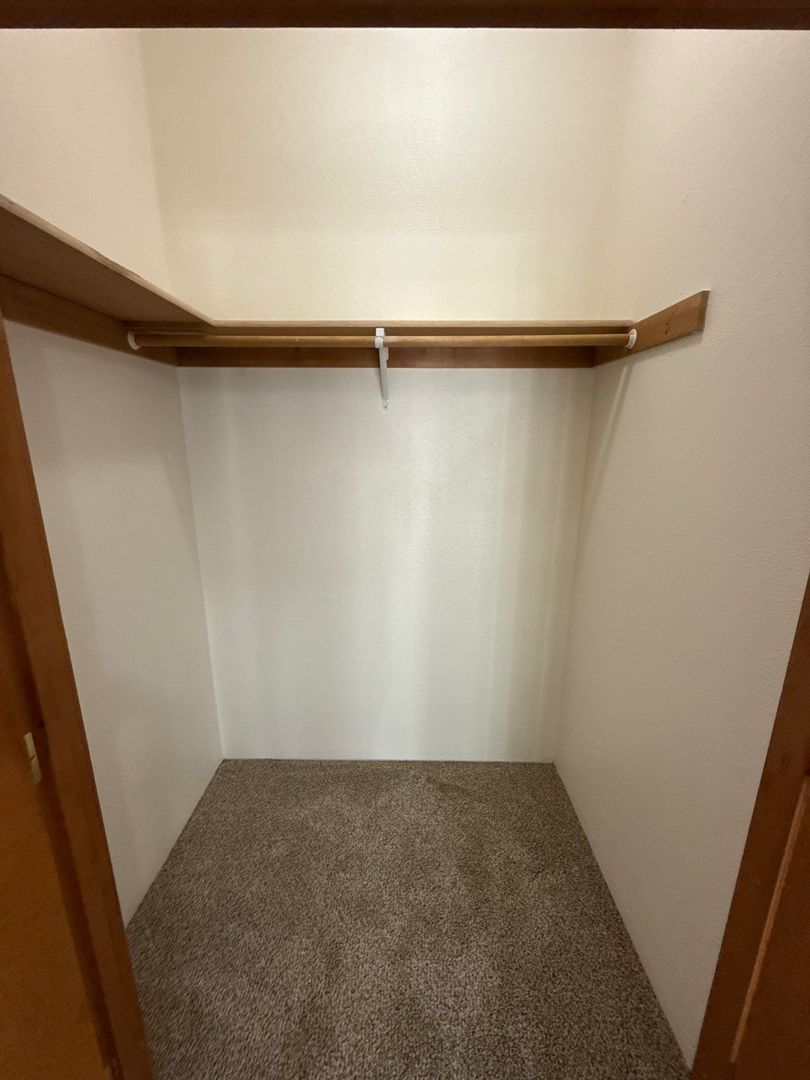 $1,595 First 3 Months, NW Salem 3 Beds, 2 Bath, 1st Floor Apartment, W/S/G Paid, AVAILABLE NOW! property image