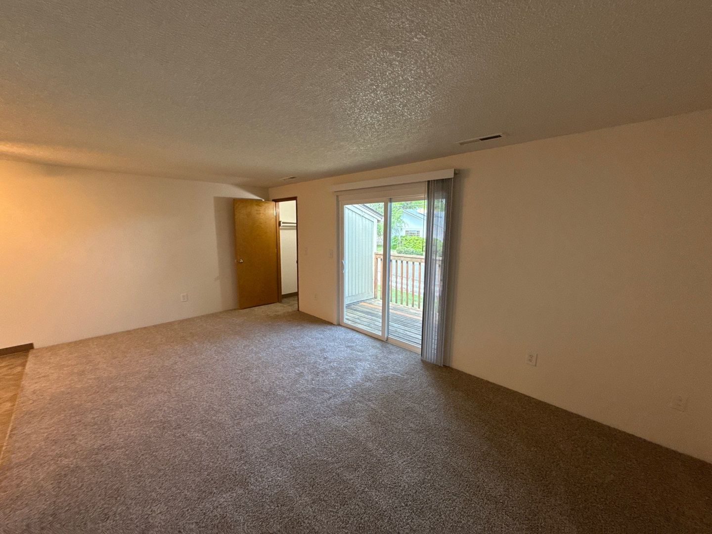 NW Salem 1 Bed, 1 Bath, 2nd Floor Apartment, AVAILABLE NOW! property image