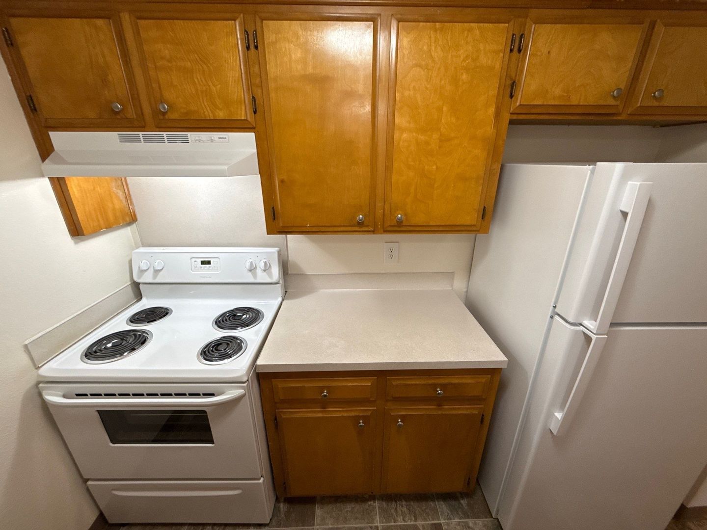 NW Salem 1 Bed, 1 Bath, 2nd Floor Apartment, AVAILABLE NOW! property image