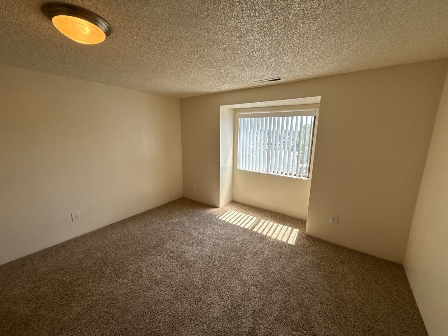 NW Salem 1 Bed, 1 Bath, 2nd Floor Apartment, AVAILABLE NOW! property image