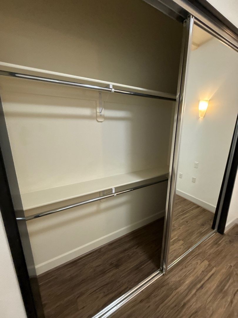 $1,395 First 3 Months Downtown Salem, Alcove Studio, 1 Bath, w/Washer & Dryer in Unit, CALL TO SCHEDULE A VIEWING, AVAILABLE NOW! property image