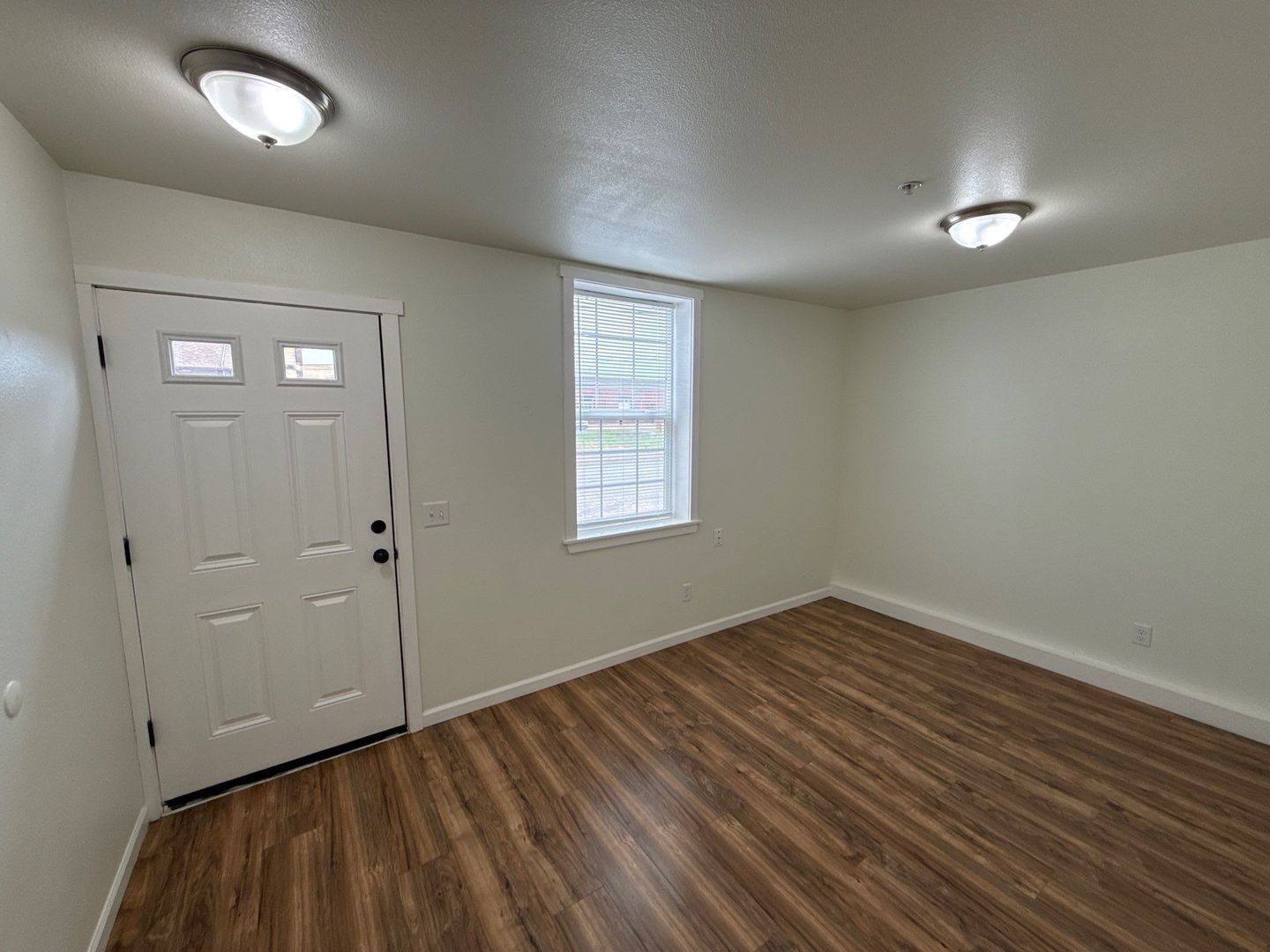 $1,345 First 3 Months, Mount Angel, 2 Bed, 1 Bath, 1st Floor Apartment, Pet Friendly, |AVAILABLE NOW! property image