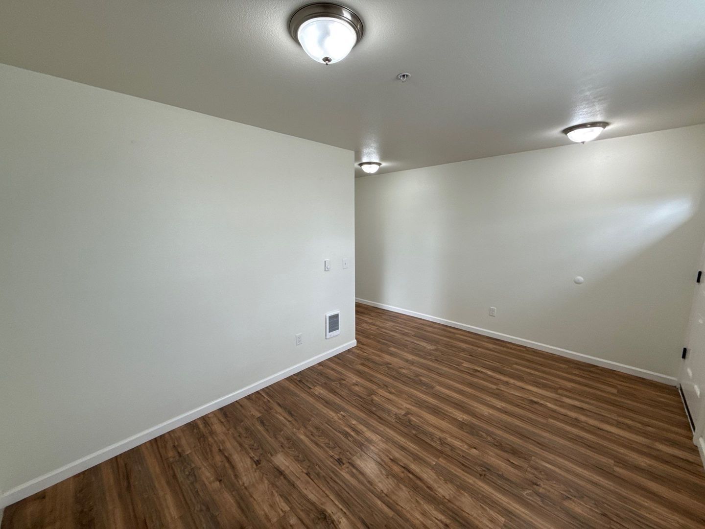 $1,345 First 3 Months, Mount Angel, 2 Bed, 1 Bath, 1st Floor Apartment, Pet Friendly, |AVAILABLE NOW! property image