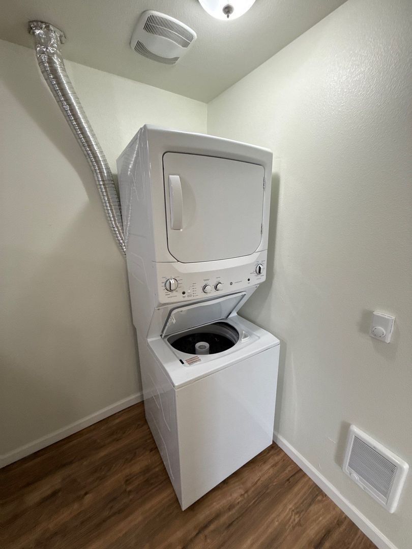 $1,345 First 3 Months, Mount Angel, 2 Bed, 1 Bath, 1st Floor Apartment, Pet Friendly, |AVAILABLE NOW! property image