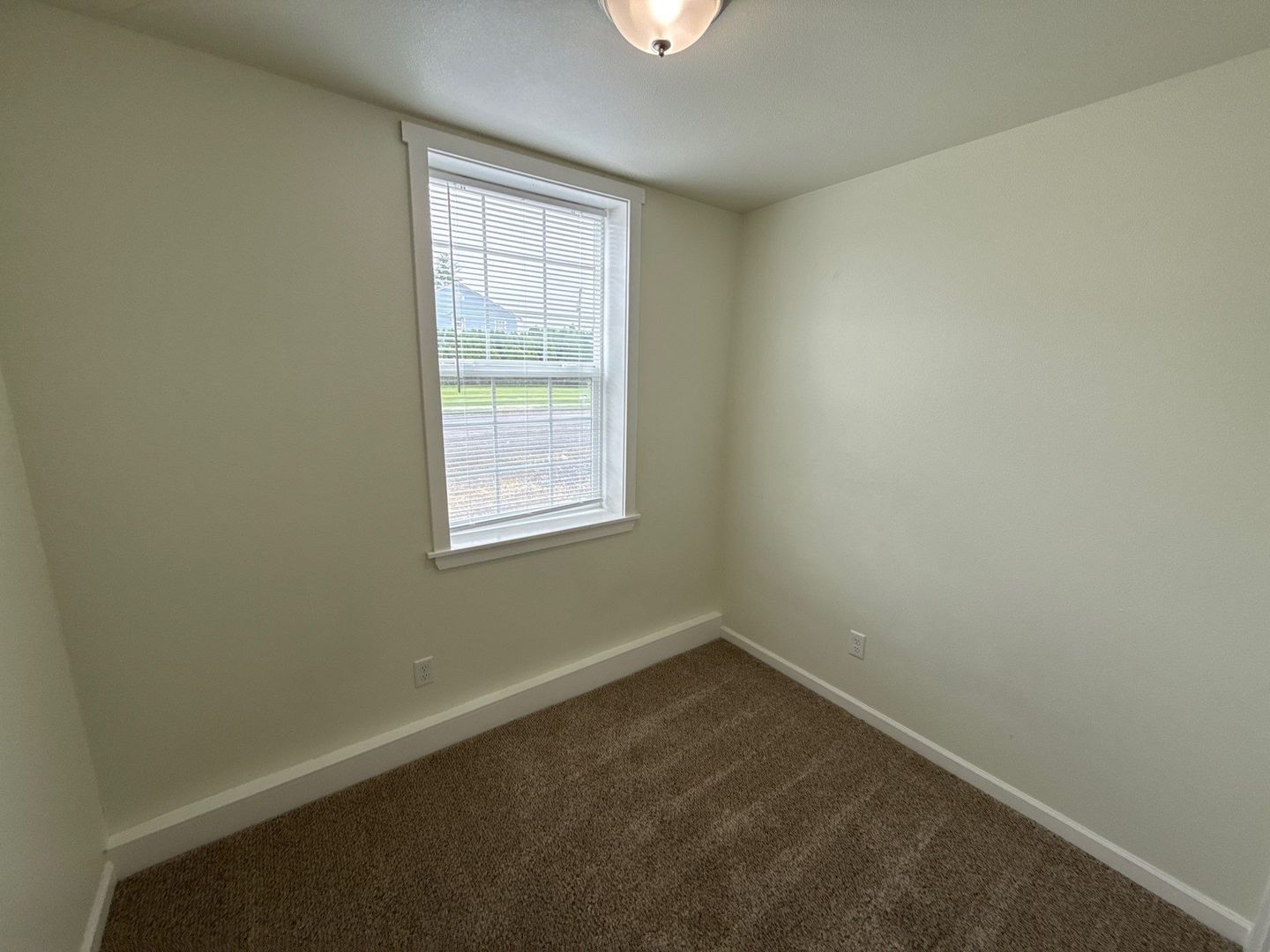 $1,345 First 3 Months, Mount Angel, 2 Bed, 1 Bath, 1st Floor Apartment, Pet Friendly, |AVAILABLE NOW! property image