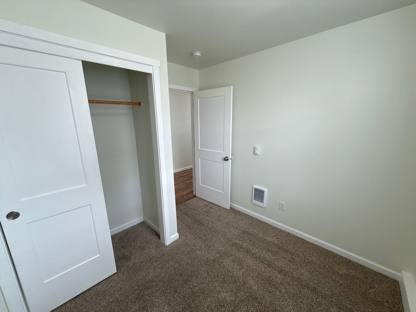 $1,345 First 3 Months, Mount Angel, 2 Bed, 1 Bath, 1st Floor Apartment, Pet Friendly, |AVAILABLE NOW! property image