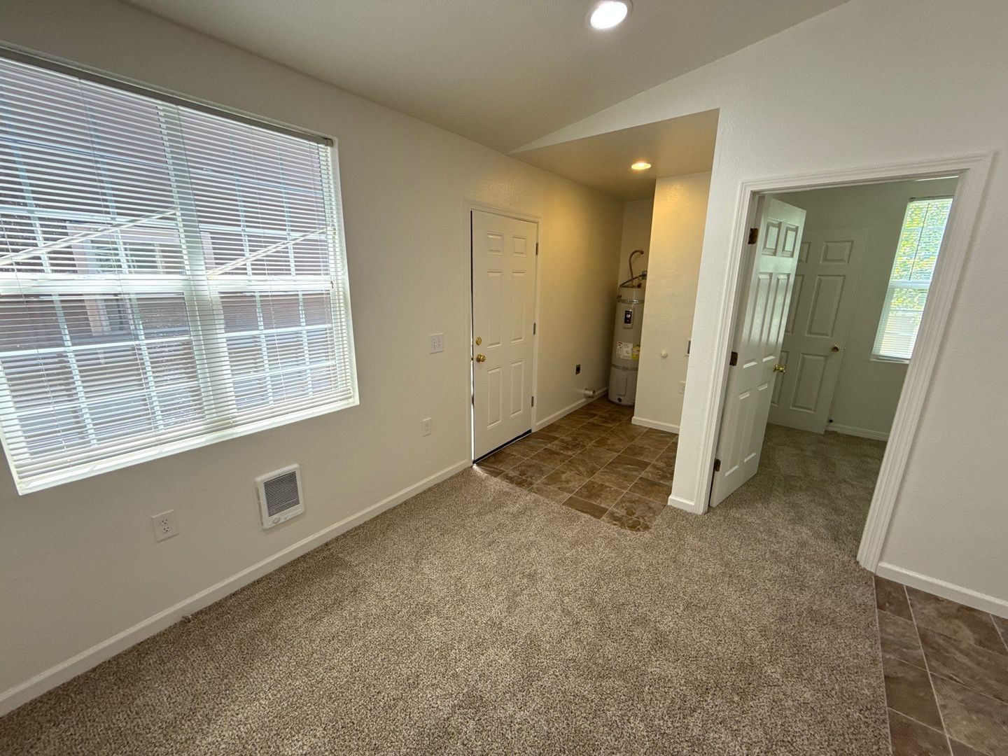 NE Salem, 2 Beds, 1 Bath, 1 Story Duplex, COMING SOON! property image
