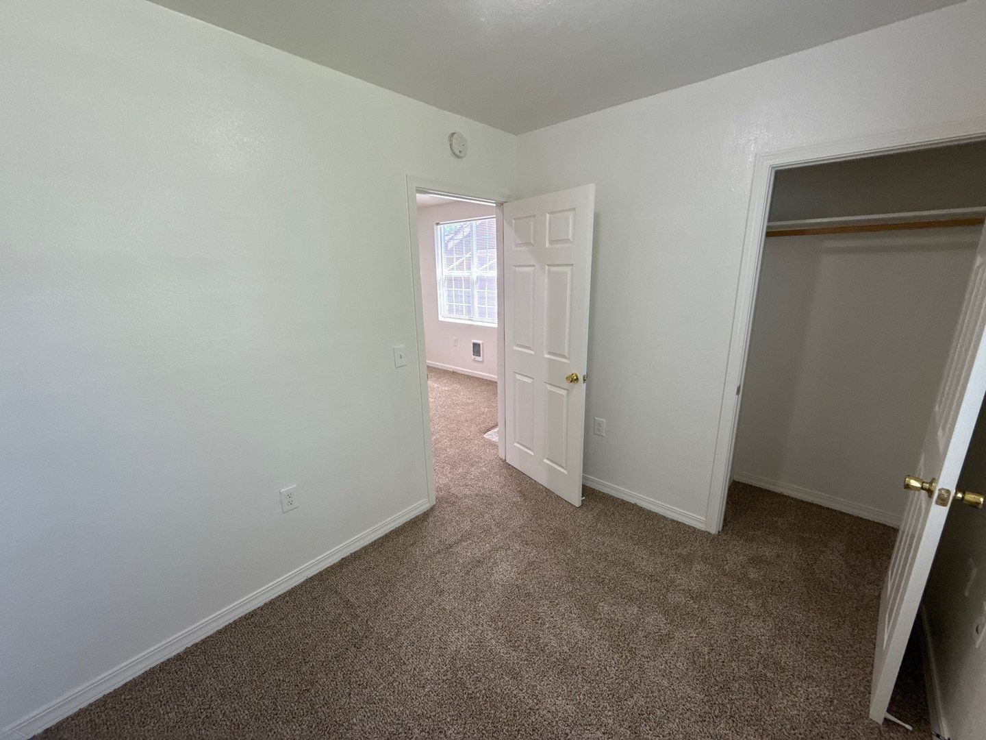 NE Salem, 2 Beds, 1 Bath, 1 Story Duplex, COMING SOON! property image