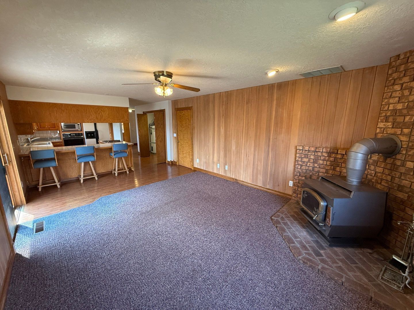 Sublimity 3 Bed, 2 Bath, Single Family Home, w/Fully Fenced Back Yard, COMING SOON! property image