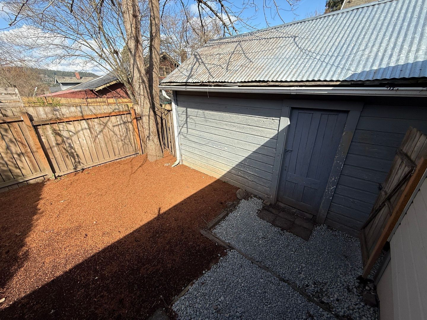 1/1 Historical Home in Oregon City, W/D Connections, Shed and Yard, AVAILABLE NOW! property image