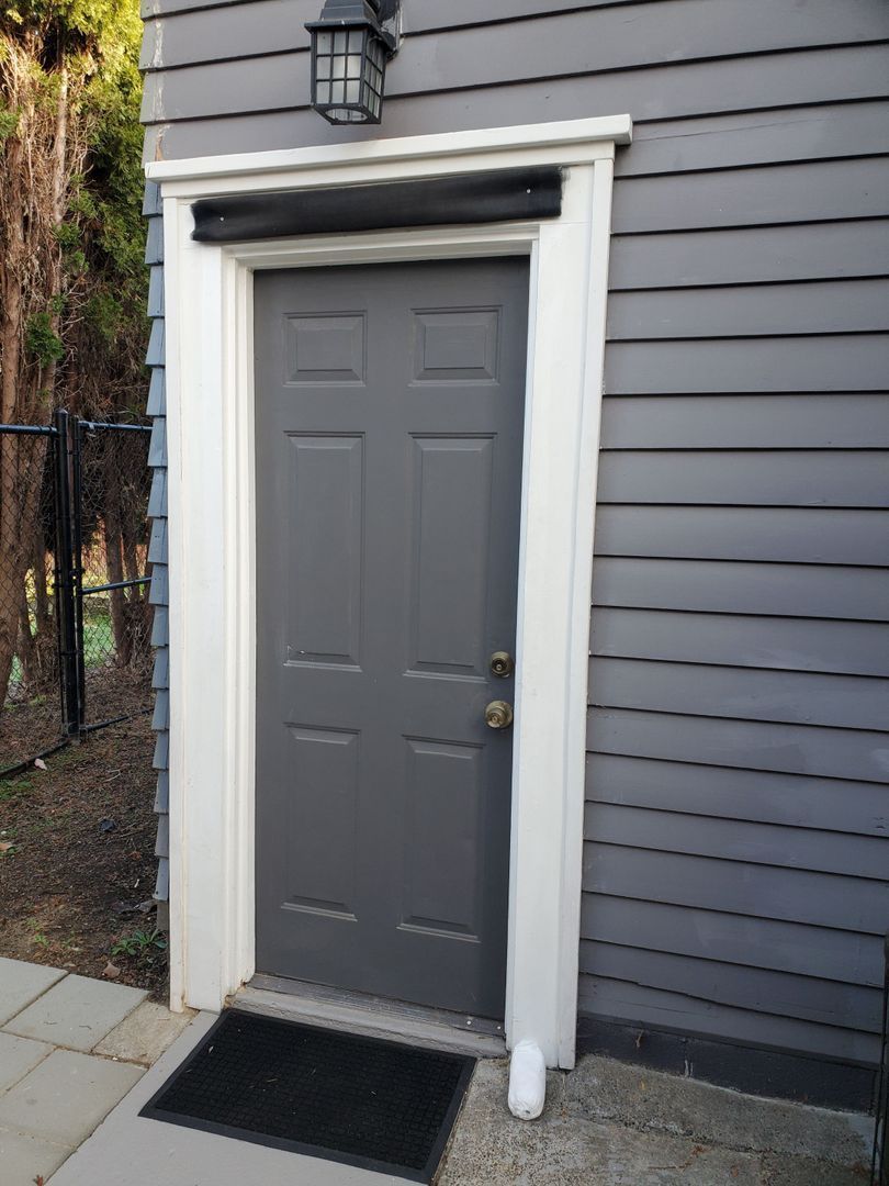 NE Salem Duplex 1 Bed W/Bonus Room 1 Bath, ALL BILLS PAID, W/D In Unit, COMING SOON! property image