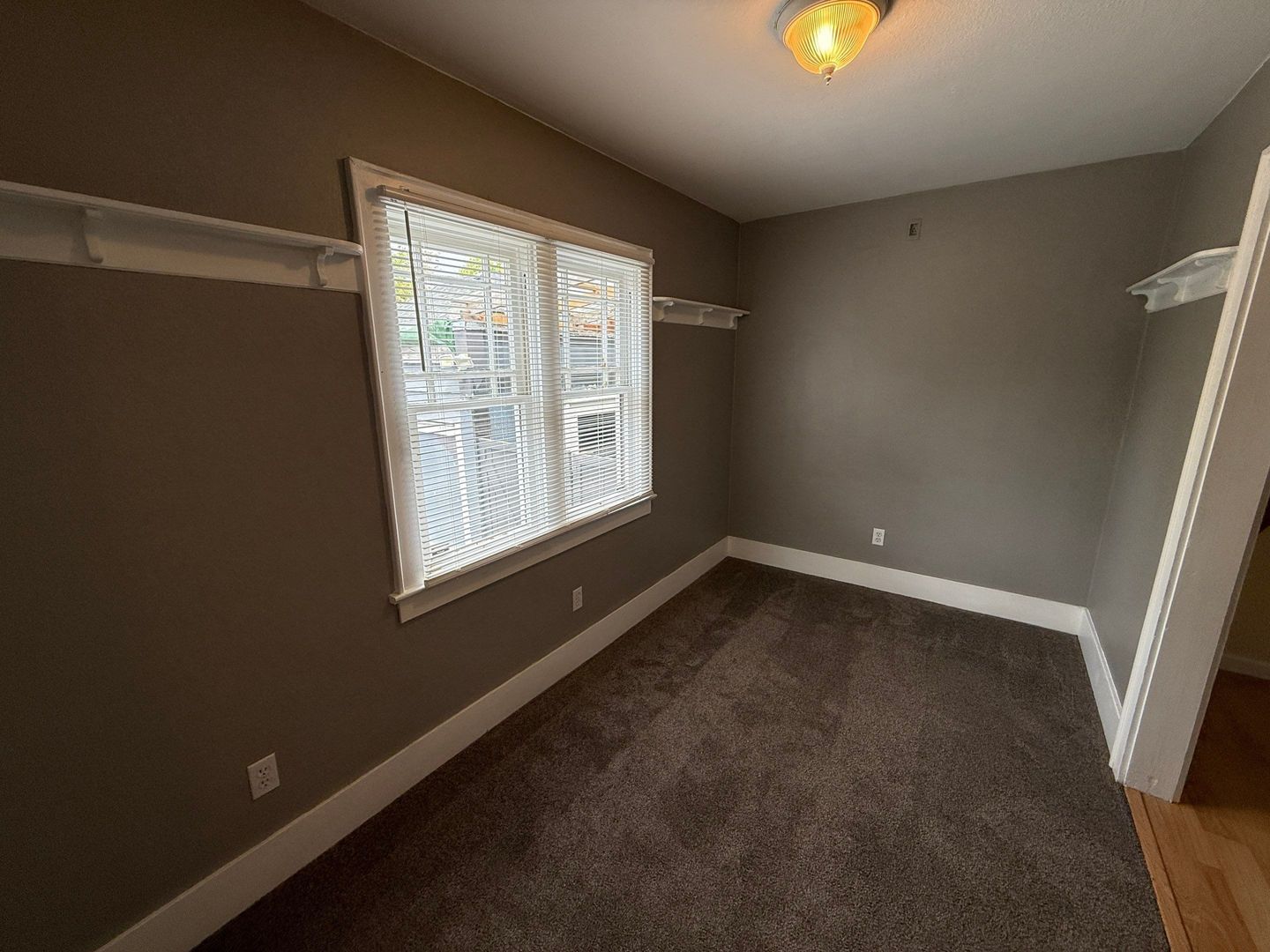 NE Salem Duplex 2 Bed 1.5 Bath, ALL BILLS PAID, W/D In Unit, COMING SOON! property image