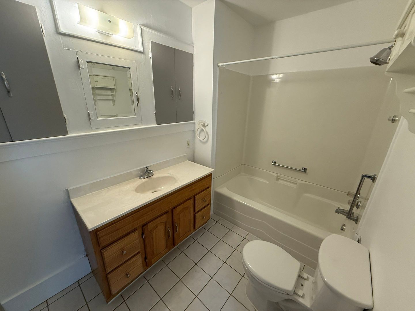 NE Salem Duplex 2 Bed 1.5 Bath, ALL BILLS PAID, W/D In Unit, COMING SOON! property image