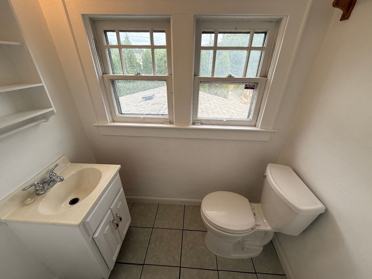 NE Salem Duplex 2 Bed 1.5 Bath, ALL BILLS PAID, W/D In Unit, COMING SOON! property image