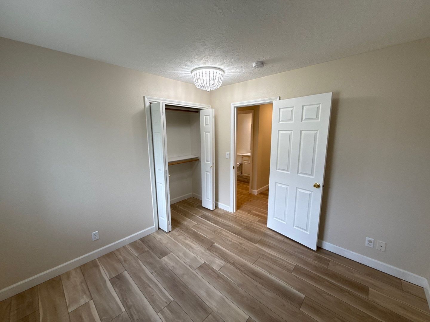 Spacious S. Salem 3BR/2BA Single Family Home in Quiet Neighborhood - AVAILABLE NOW! property image