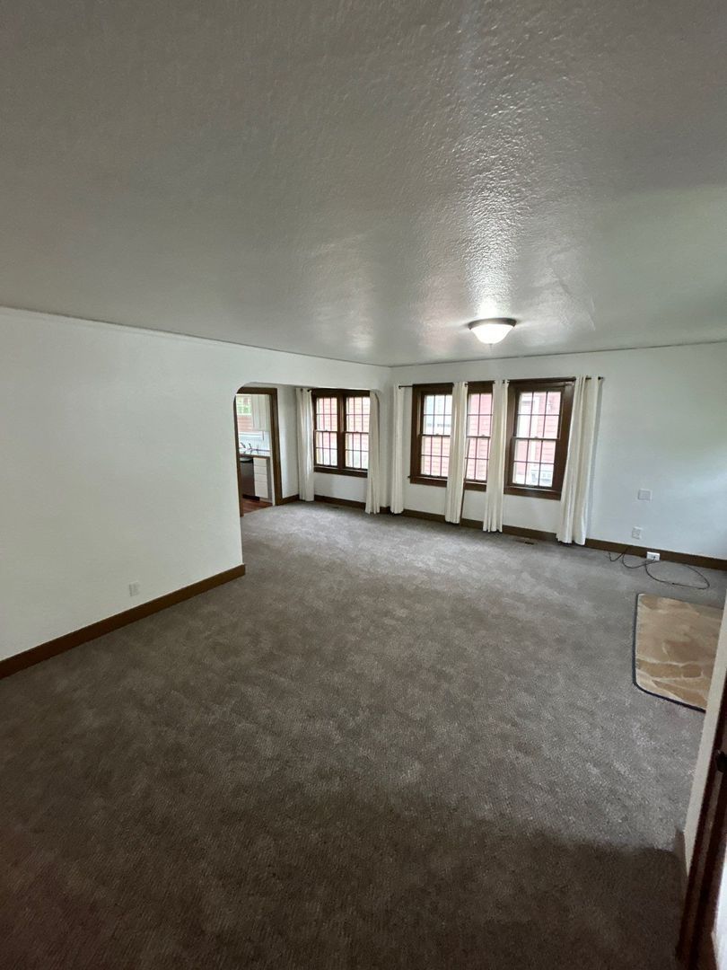 Corvallis 3 Bed, 1 Bath Single Family Home, AVAILABLE NOW! property image