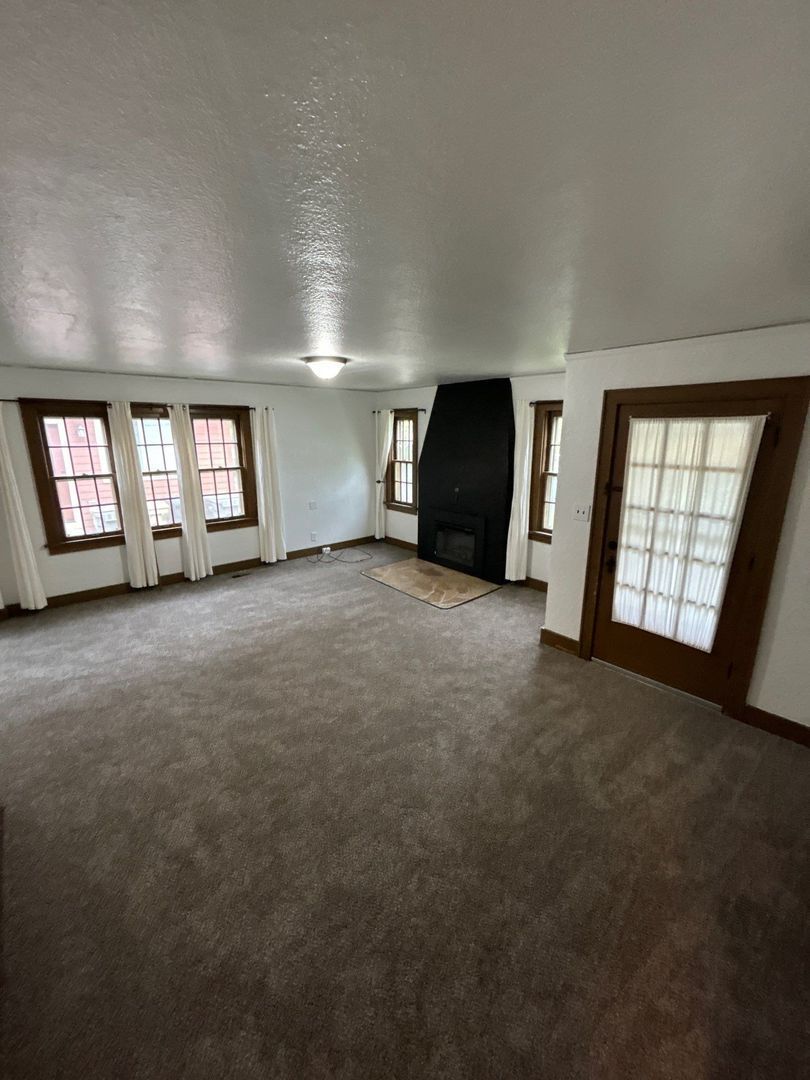 Corvallis 3 Bed, 1 Bath Single Family Home, AVAILABLE NOW! property image