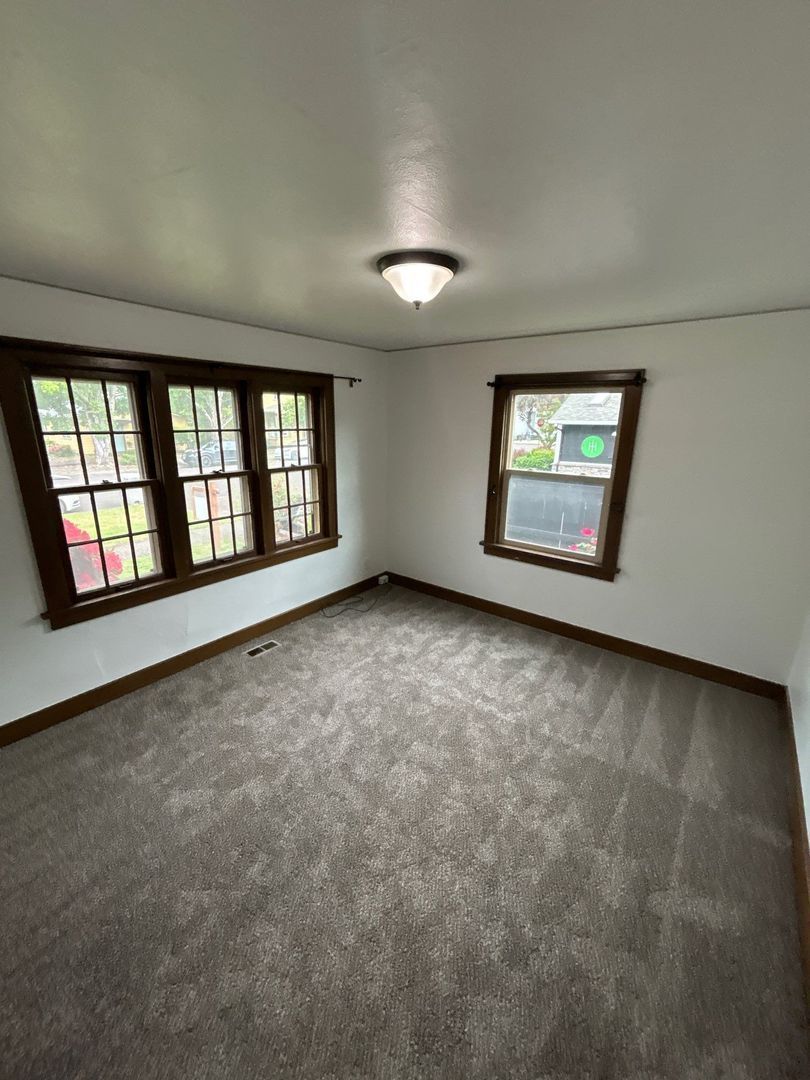Corvallis 3 Bed, 1 Bath Single Family Home, AVAILABLE NOW! property image