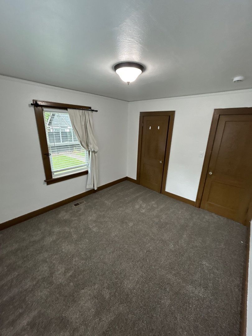 Corvallis 3 Bed, 1 Bath Single Family Home, AVAILABLE NOW! property image