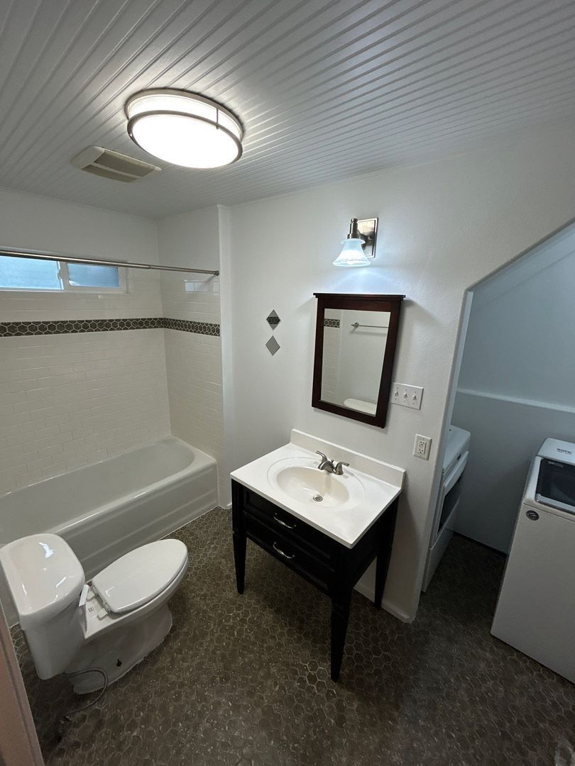 Corvallis 3 Bed, 1 Bath Single Family Home, AVAILABLE NOW! property image