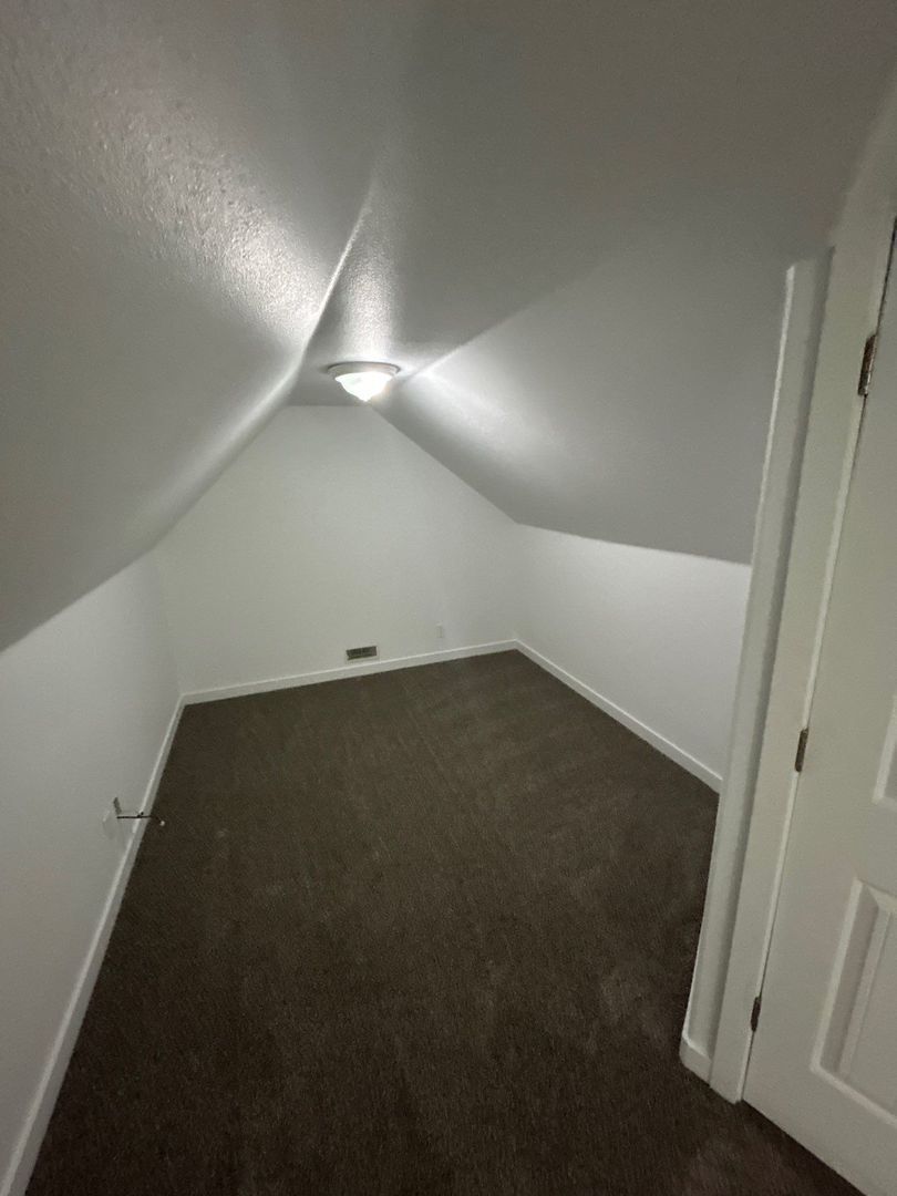 Corvallis 3 Bed, 1 Bath Single Family Home, AVAILABLE NOW! property image