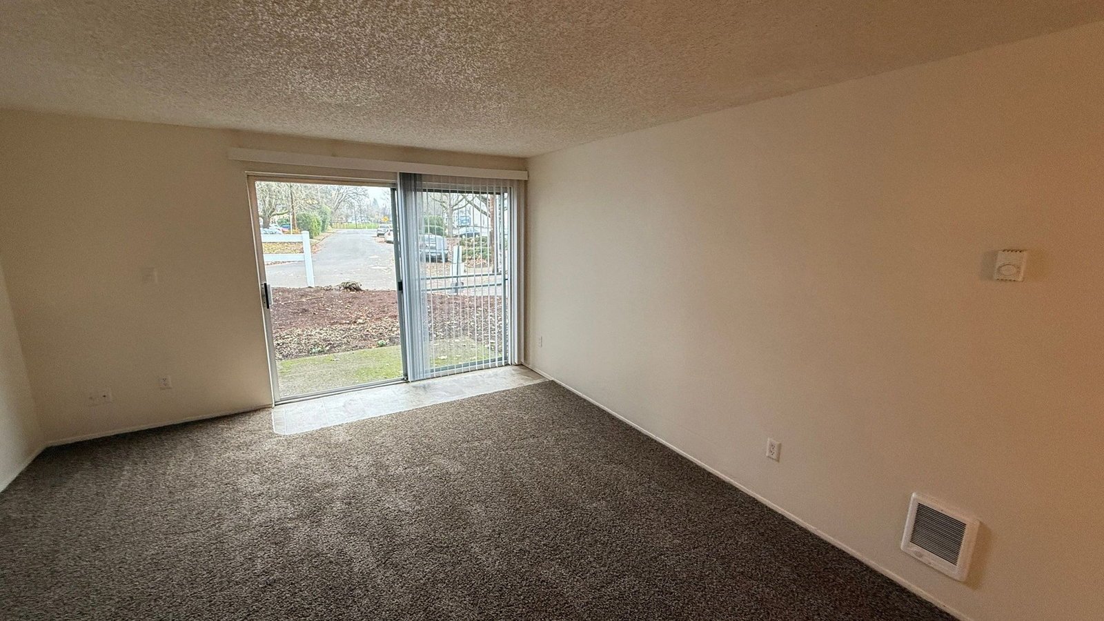 NW Salem, 1 Bed, 1 Bath, 1st Floor Apartment, Pet Friendly, AVAILABLE NOW! property image