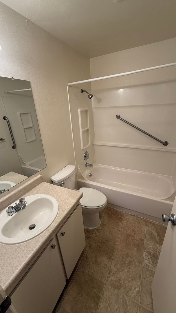 NW Salem, 1 Bed, 1 Bath, 1st Floor Apartment, Pet Friendly, AVAILABLE NOW! property image