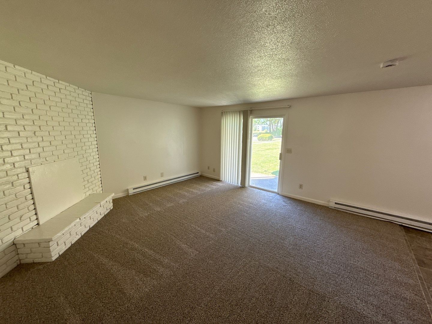 $1,195 First 3 Months, NE Salem 2 Bed 1 Bath 1st Floor Apartment, W/S/G Paid, AVAILABLE NOW! property image