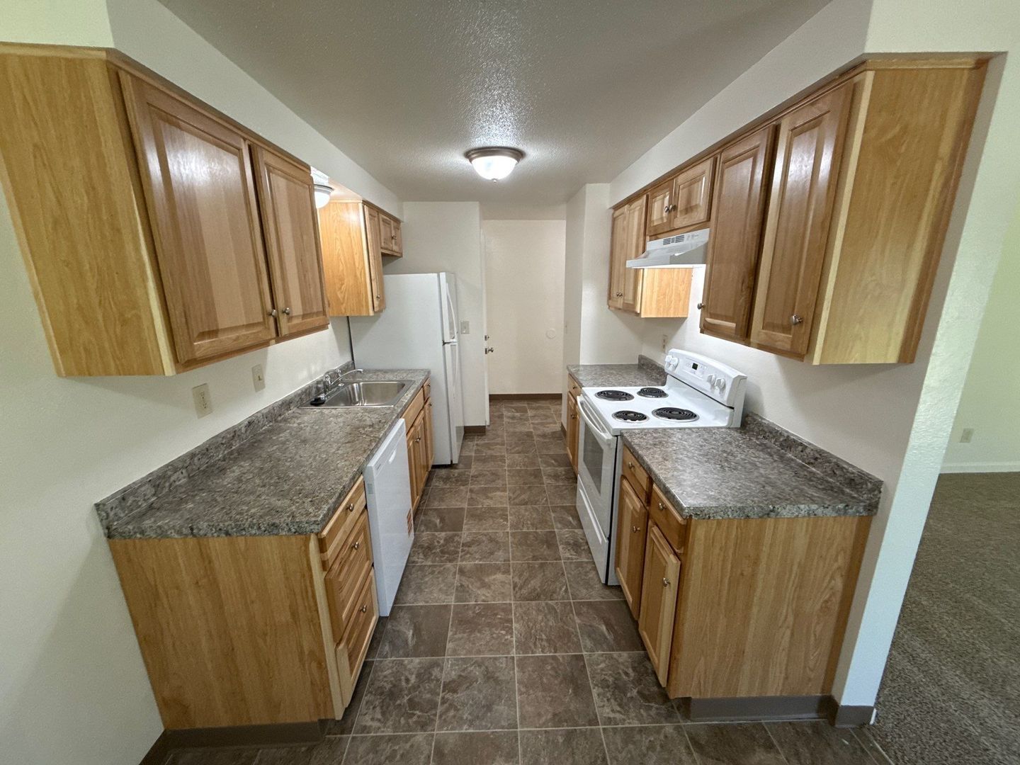 $1,195 First 3 Months, NE Salem 2 Bed 1 Bath 1st Floor Apartment, W/S/G Paid, AVAILABLE NOW! property image