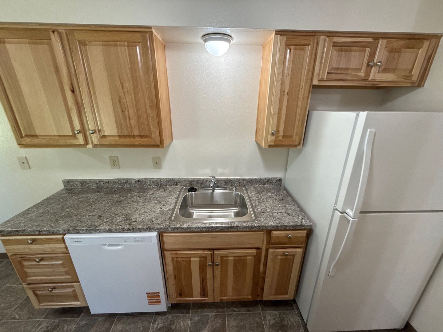 $1,195 First 3 Months, NE Salem 2 Bed 1 Bath 1st Floor Apartment, W/S/G Paid, AVAILABLE NOW! property image