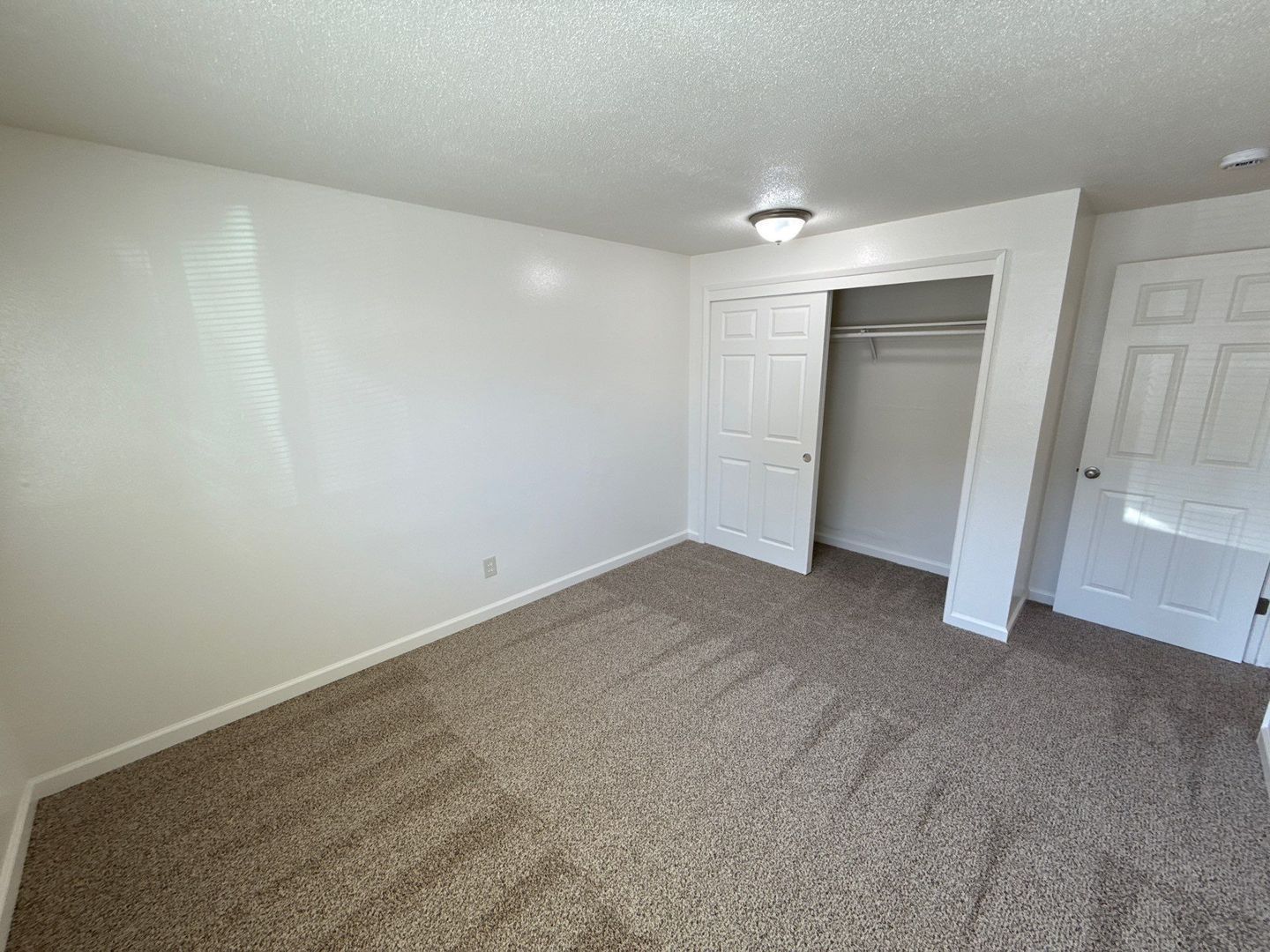 $1,195 First 3 Months, NE Salem 2 Bed 1 Bath 1st Floor Apartment, W/S/G Paid, AVAILABLE NOW! property image