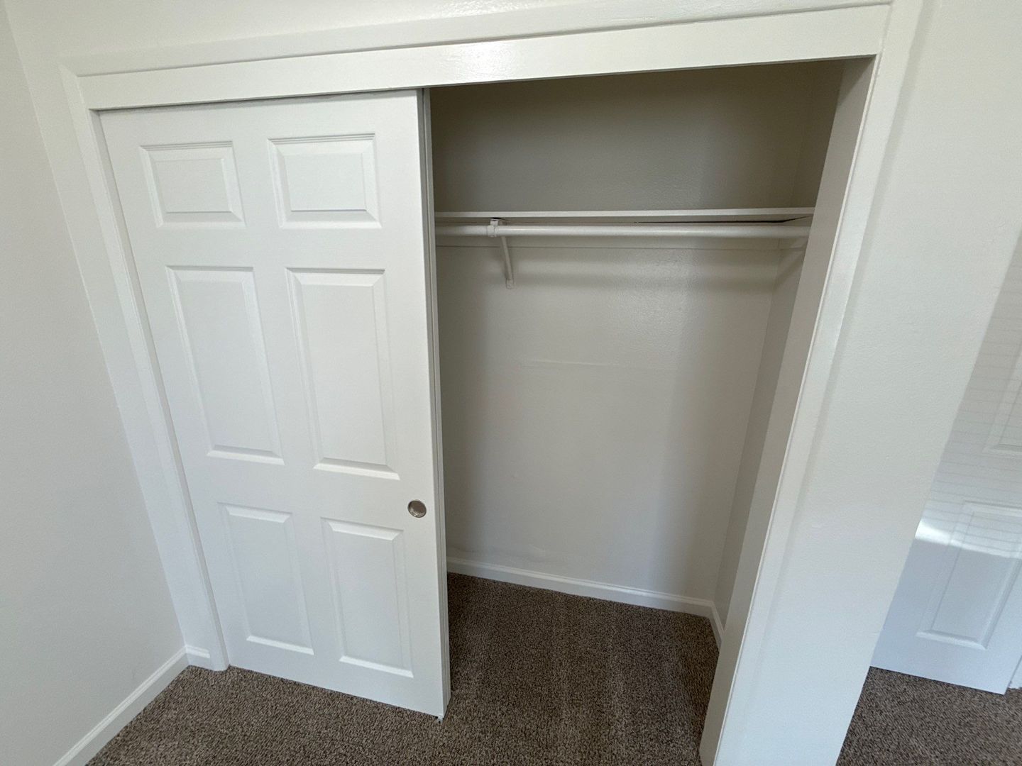 $1,195 First 3 Months, NE Salem 2 Bed 1 Bath 1st Floor Apartment, W/S/G Paid, AVAILABLE NOW! property image