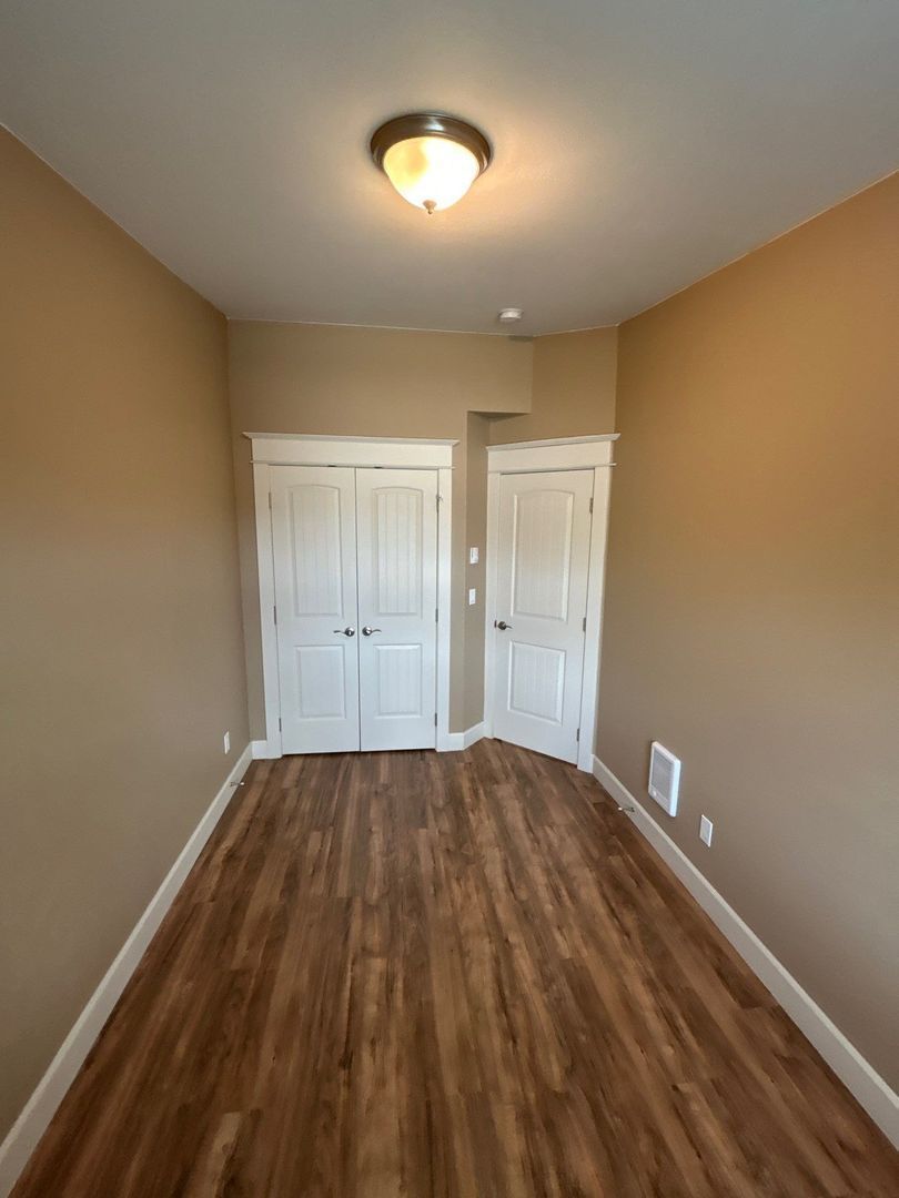 SE Albany, 4 Beds, 2.5 Baths, 2 Story Triplex/TownHouse, AVAILABLE NOW! property image