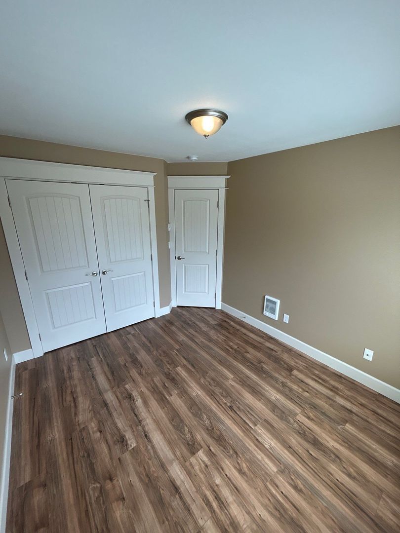 SE Albany, 4 Beds, 2.5 Baths, 2 Story Triplex/TownHouse, AVAILABLE NOW! property image