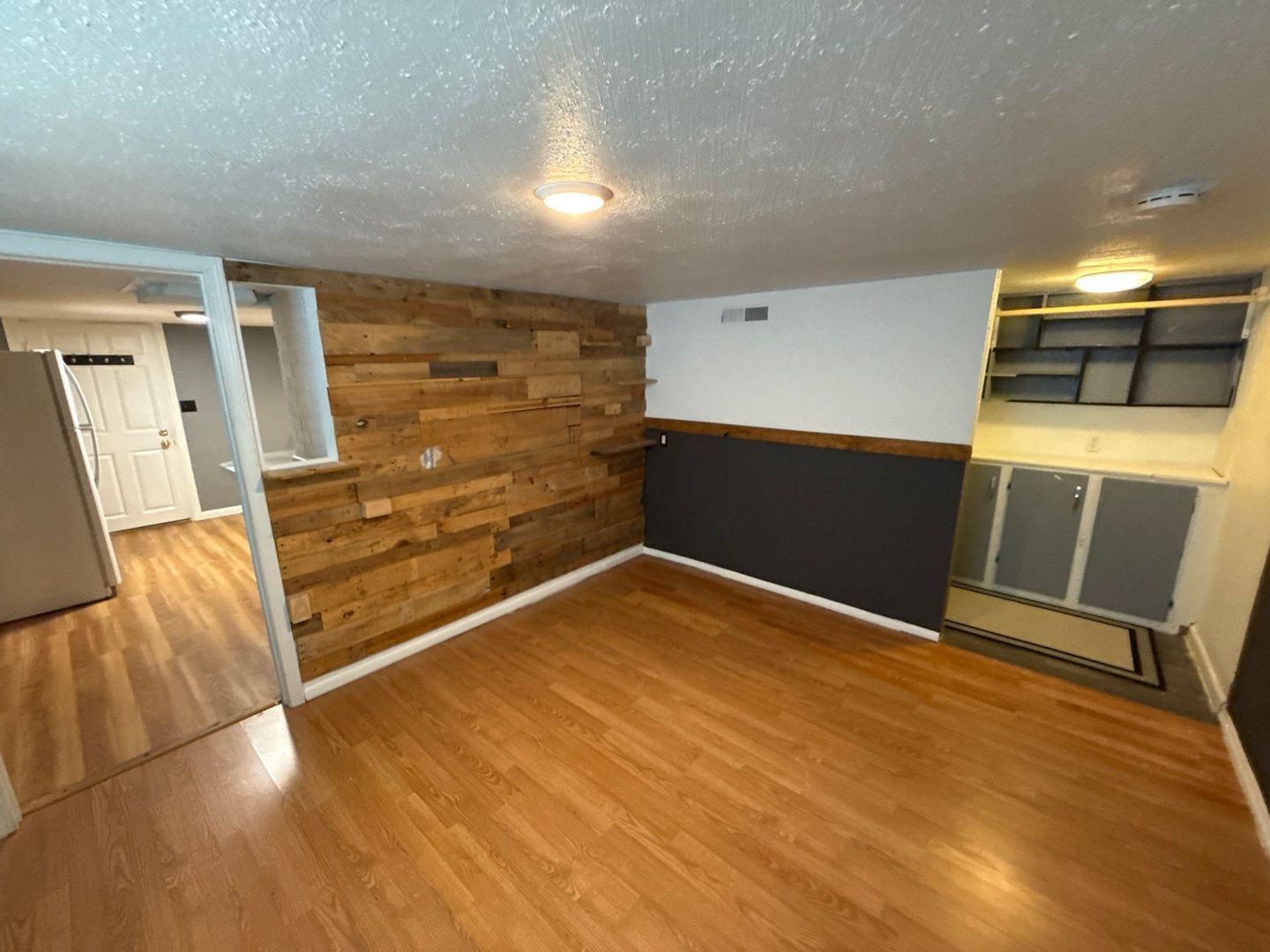 NE Salem Duplex 1 Bed W/Bonus Room 1 Bath, ALL BILLS PAID, W/D In Unit, AVAILABLE NOW! property image