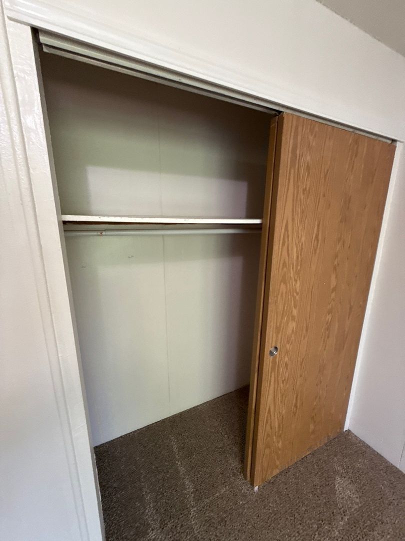SW Dallas 2 Bed, 1 Bath, 2nd Floor Apartment, AVAILABLE NOW! property image