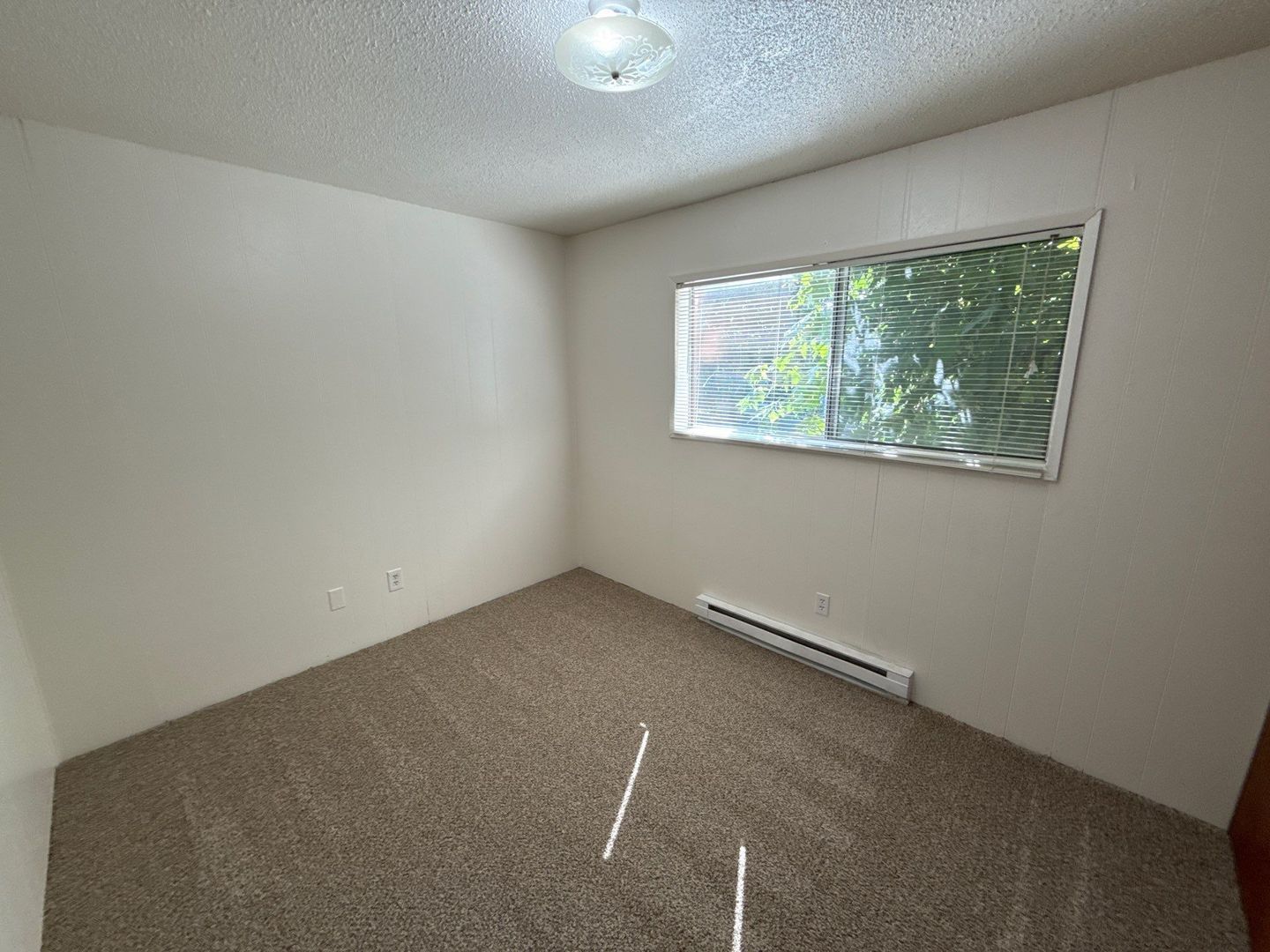 SW Dallas 2 Bed, 1 Bath, 2nd Floor Apartment, AVAILABLE NOW! property image
