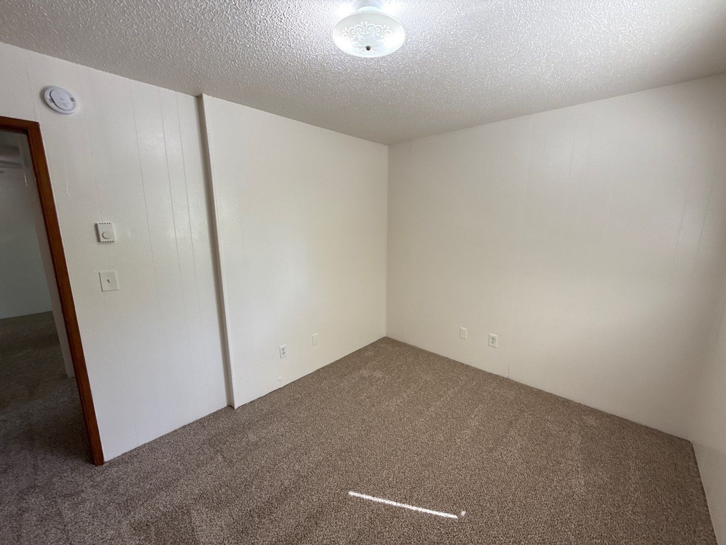 SW Dallas 2 Bed, 1 Bath, 2nd Floor Apartment, AVAILABLE NOW! property image