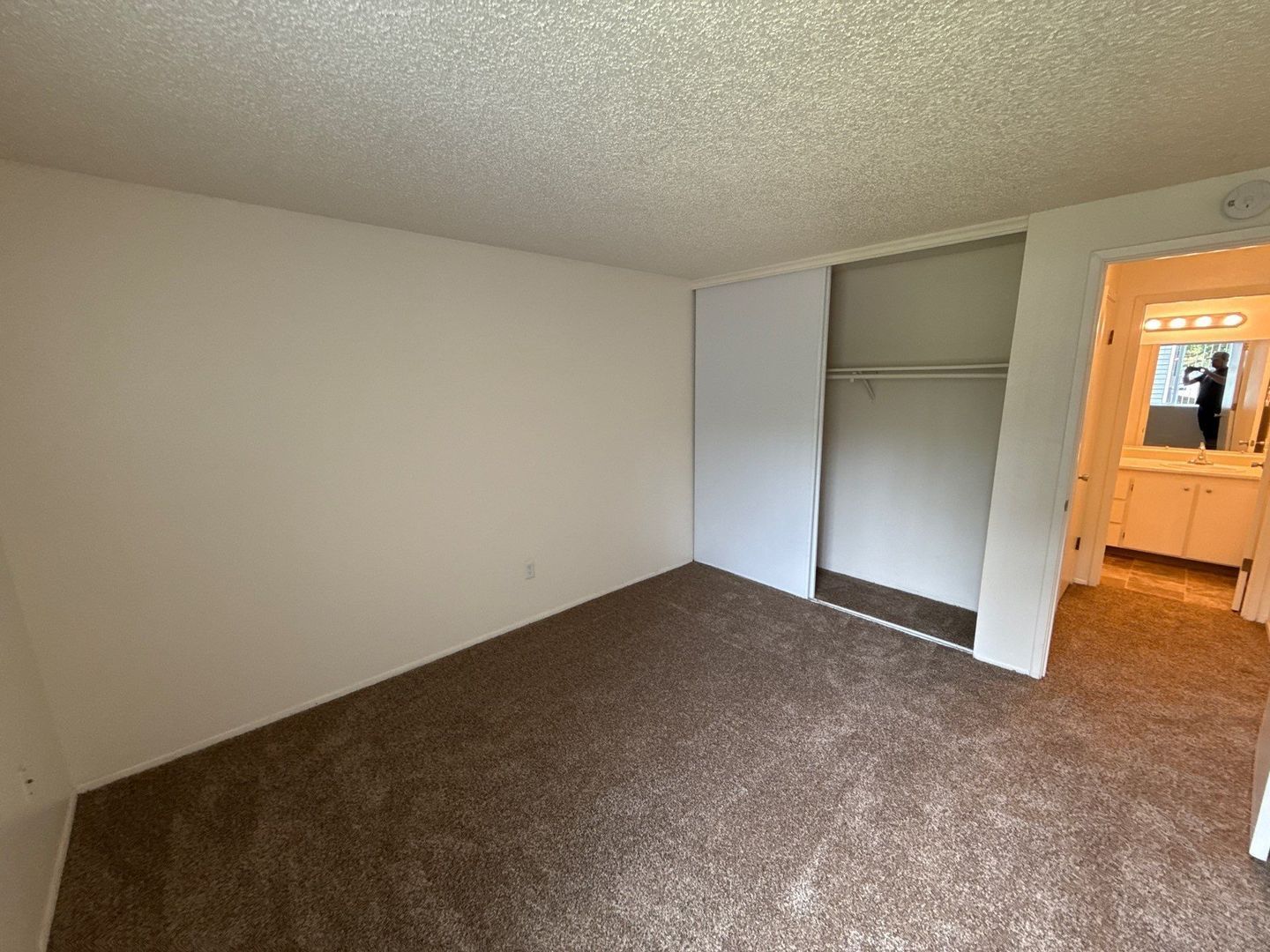NW Salem, 2 Bed, 1 Bath, Spacious 1st Floor Apartment, Pets are Welcome, AVAILABLE NOW! property image