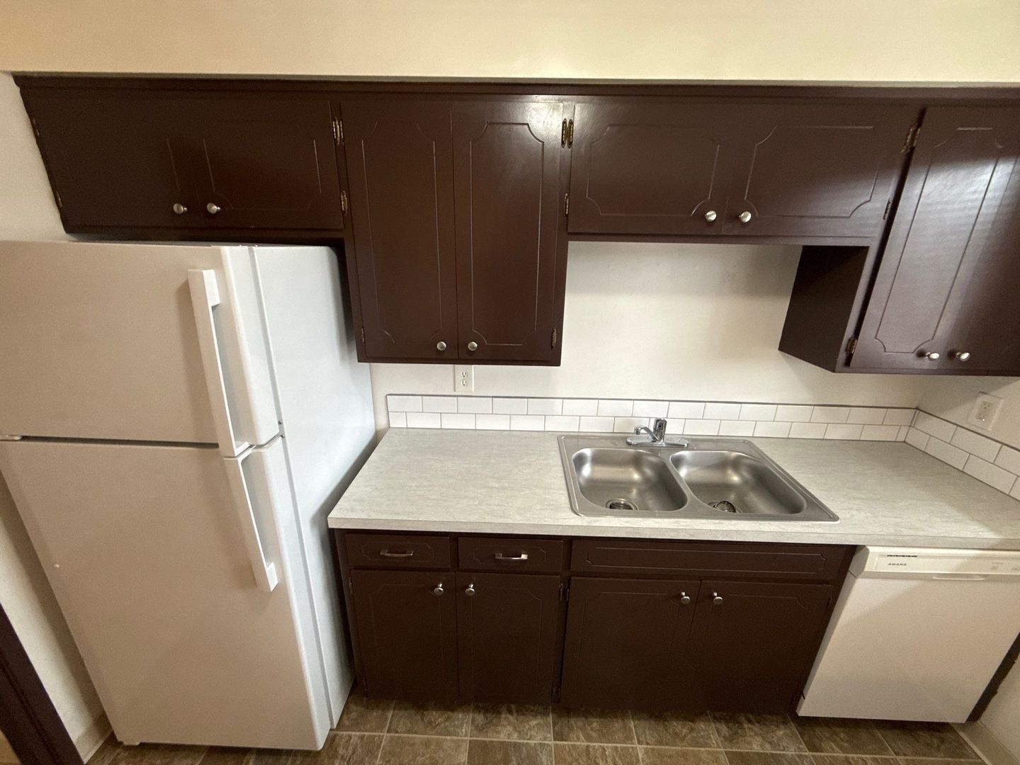 SE Albany 2 Bed 1.5 Bath Apartment, Washer & Dryer Hookups, AVAILABLE NOW! property image