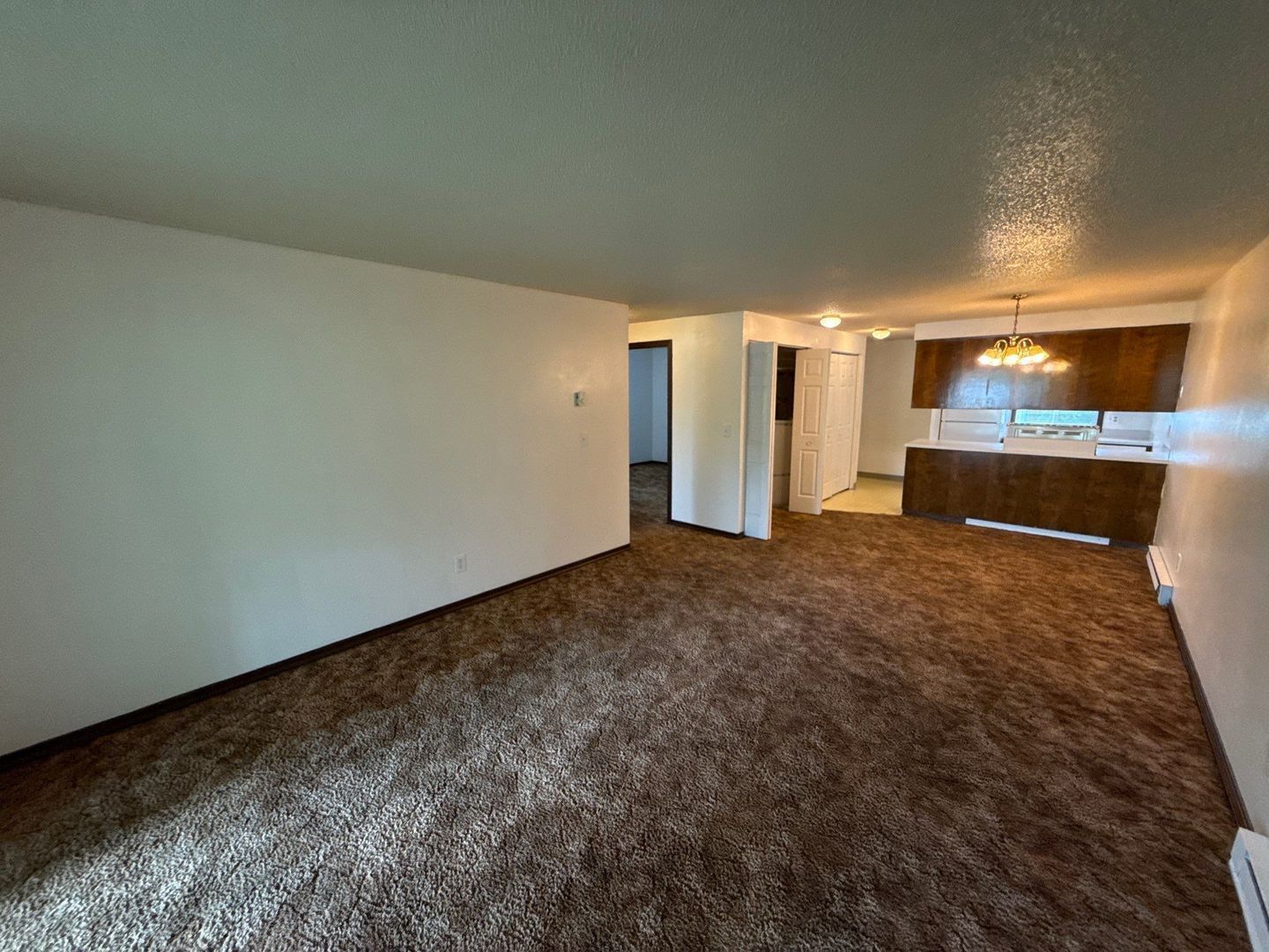 $1095 First 3 Months, SE Salem 2 Bed 1 Bath, 2nd Floor Apartment, Pet's are Welcome | AVAILABLE NOW! property image