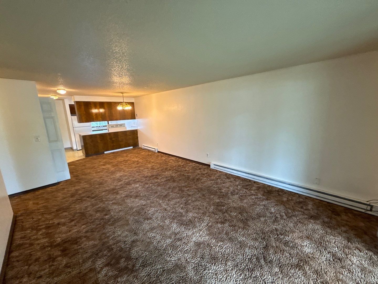 $1095 First 3 Months, SE Salem 2 Bed 1 Bath, 2nd Floor Apartment, Pet's are Welcome | AVAILABLE NOW! property image
