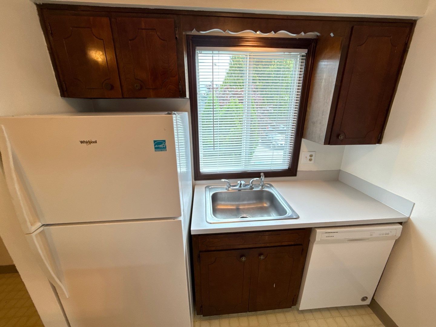$1095 First 3 Months, SE Salem 2 Bed 1 Bath, 2nd Floor Apartment, Pet's are Welcome | AVAILABLE NOW! property image